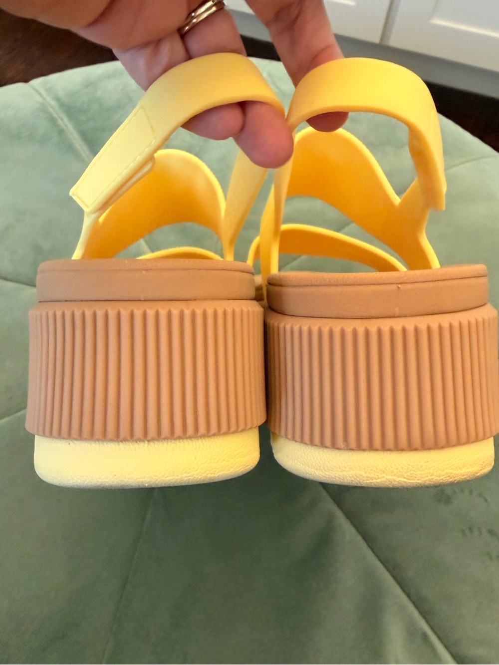 Reef Yellow Two-Strap Slingback Platform Sandals for Women - Like New - Picture 3 of 7